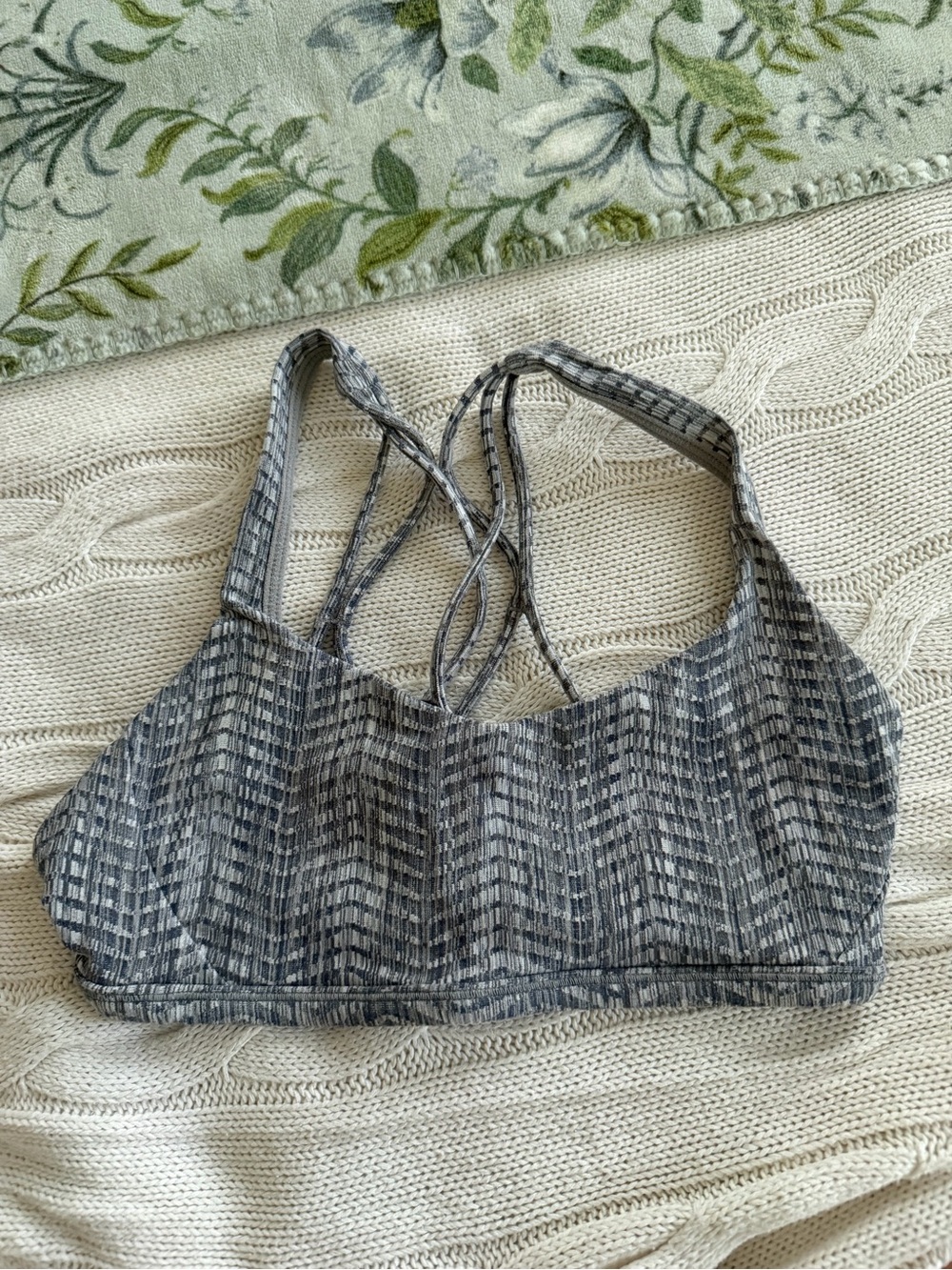 lululemon athletica Grey Patterned Strappy Sports Bra